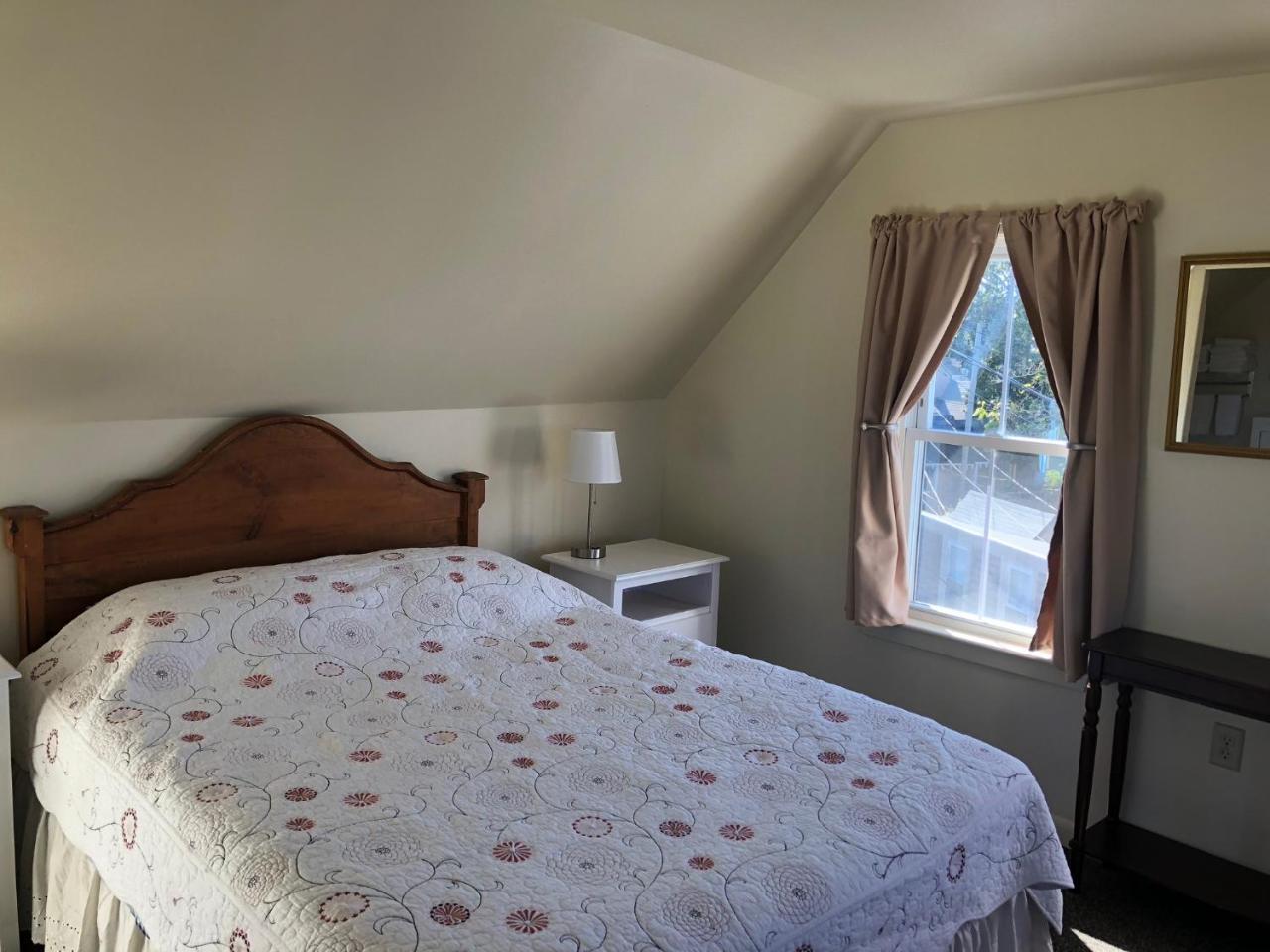 فندق The Attleboro House أوك بلوفس المظهر الخارجي الصورة